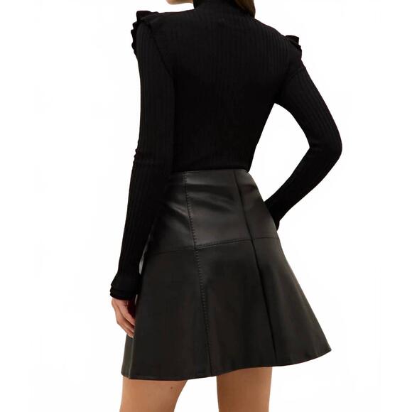NEW MARIE OLIVER tinley form-fitting turtleneck top in black - Picture 4 of 6